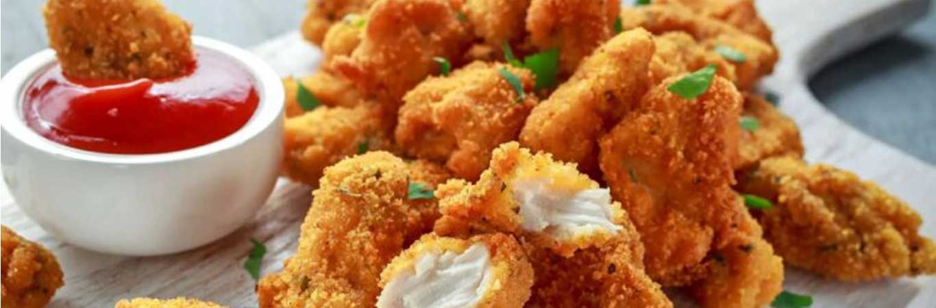 Delicious-fried-chicken-with-pepper-sauce